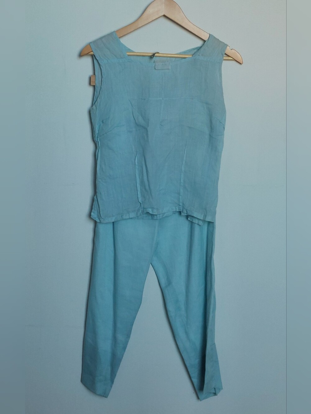 Cleo Light Blue High-Waisted Capri Pants & Matching Sleeveless Top Size X-small